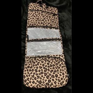 Vera Bradley Hanging Travel Bag Organizer Leopard